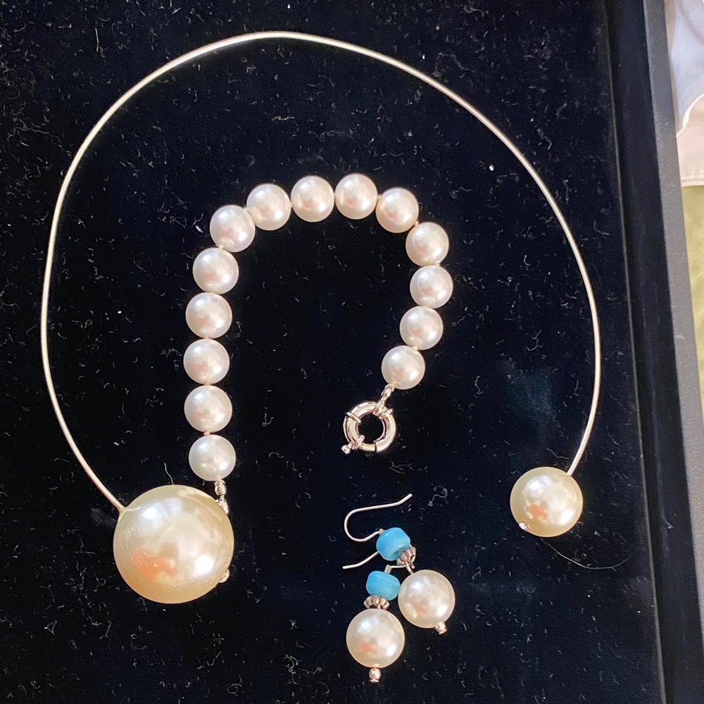 Elegant adjustable necklace/choker Pearl and Turquoise Jewelry Set